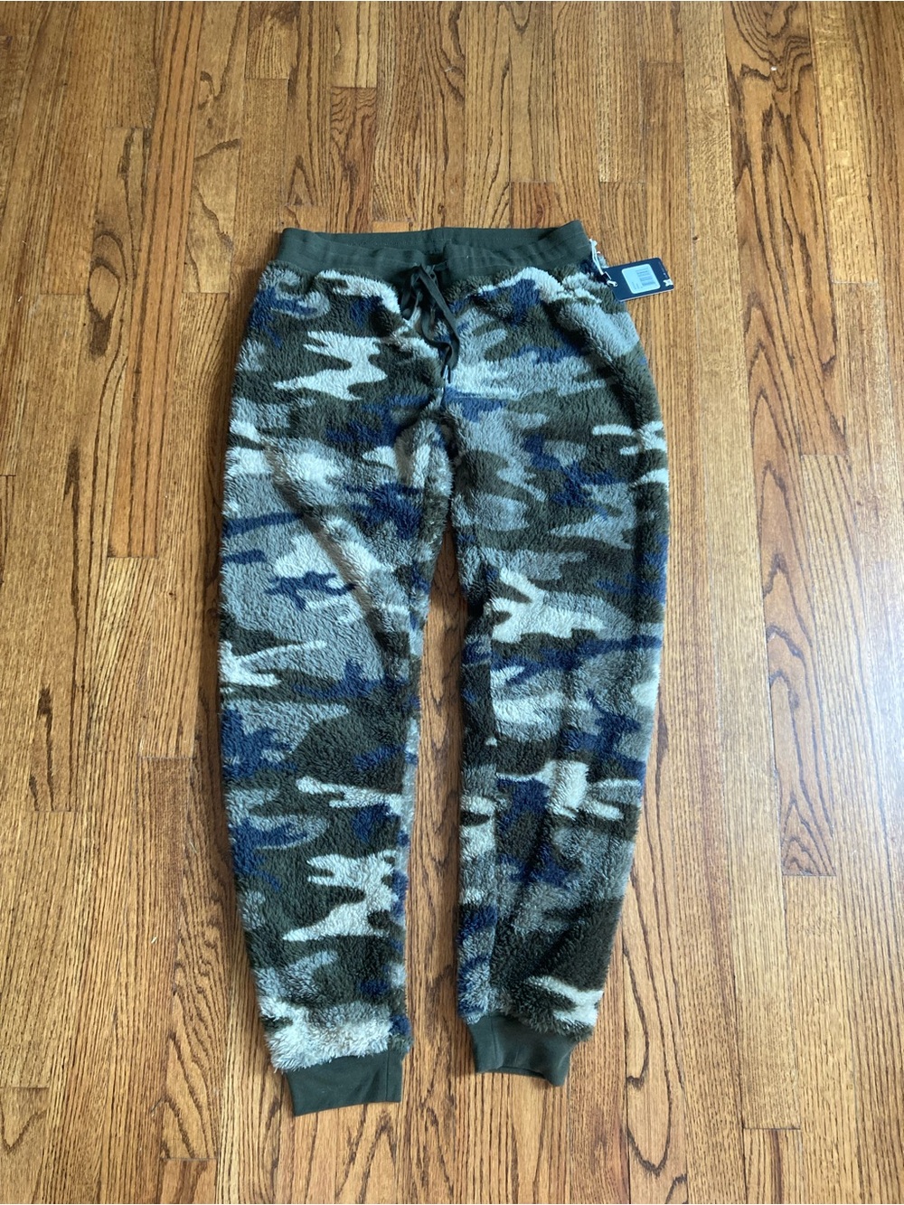 PJ Salvage camo fleece sweatpants Size S #loungewear #camouflage